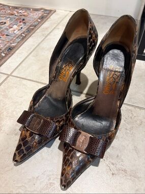 Salvatore Ferragamo Brown Snakeskin Pointed-Toe Bow Heels